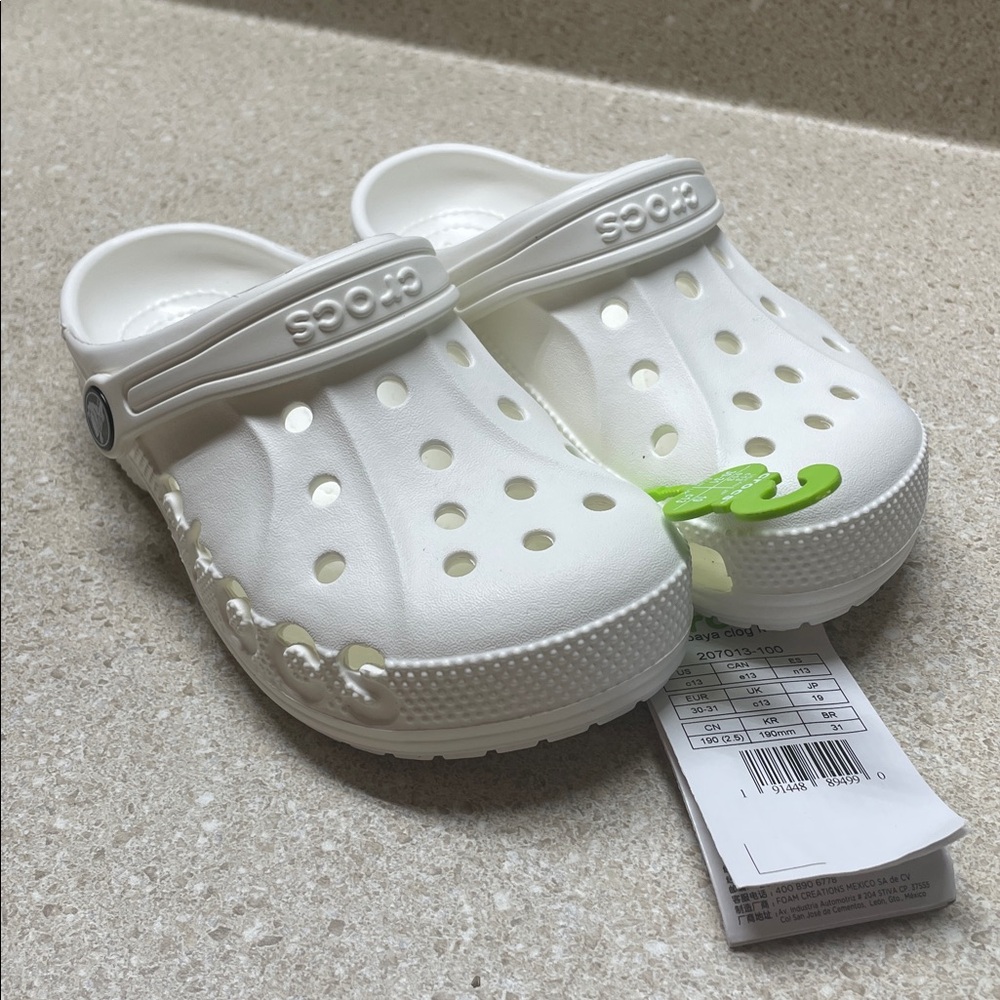 CROCS Baya White Clogs size c13 kids. new with tags